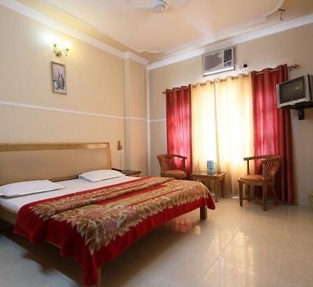 Hotel King Haridwar Ruang foto