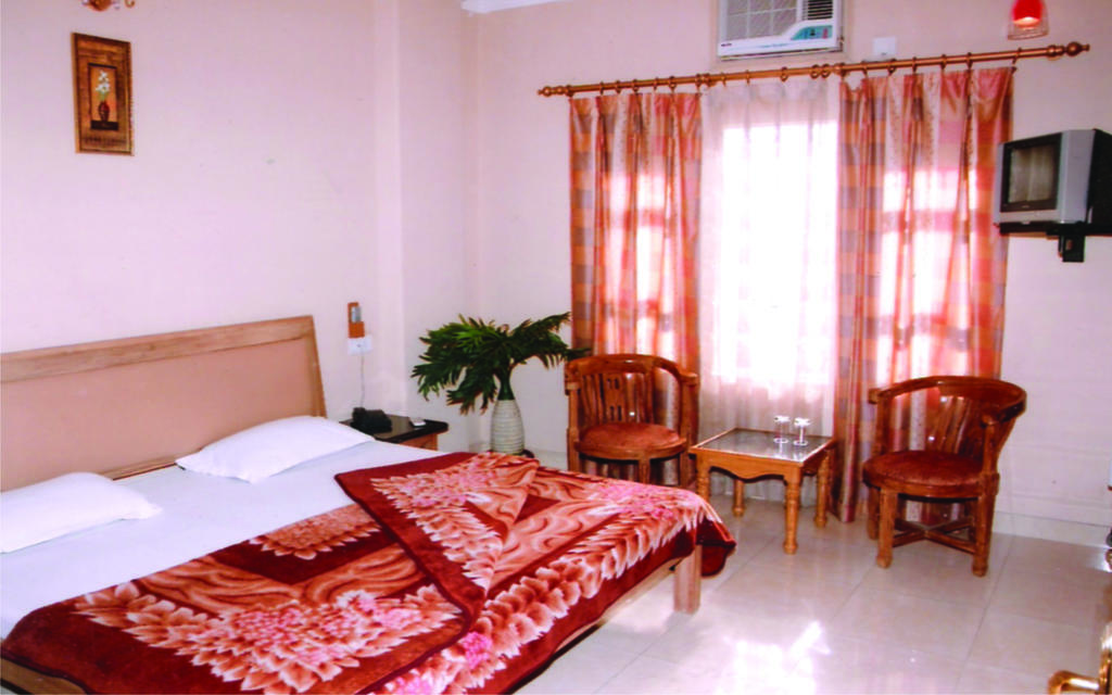 Hotel King Haridwar Ruang foto